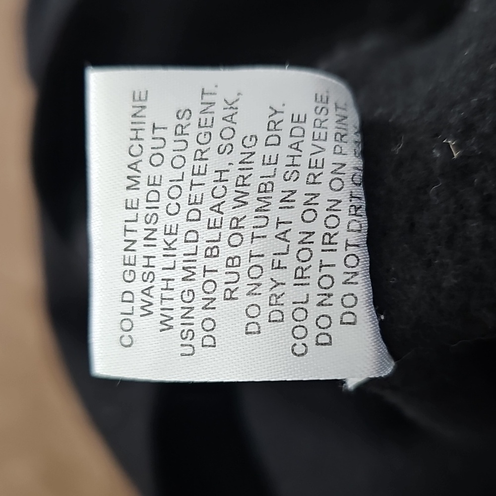Jamaica One Love Sweatshirt Black, Medium, Like New - Picture 8 of 8
